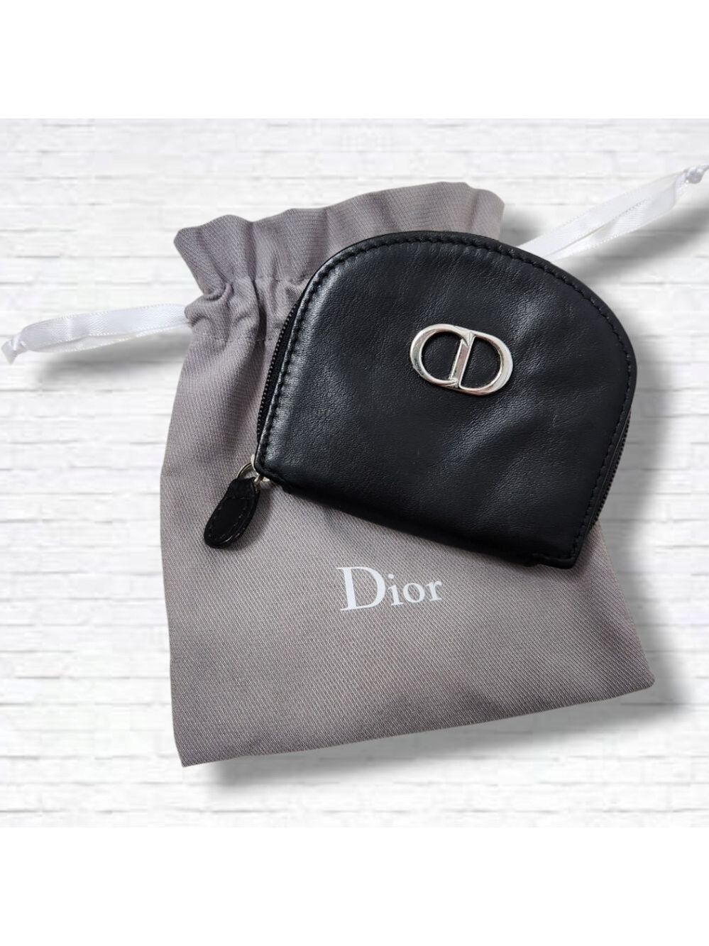 Christian Dior 30 Montaigne CD Logo Black Leather Zip Coin Case Purse
